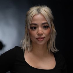 Revive Salon and Spa in Oak Forest - Meet Angelina: Lash and Brow Artist at Revive Salon and Spa.From fluffy volume to sleek wet-look lashes, brow shaping,she's got you covered.