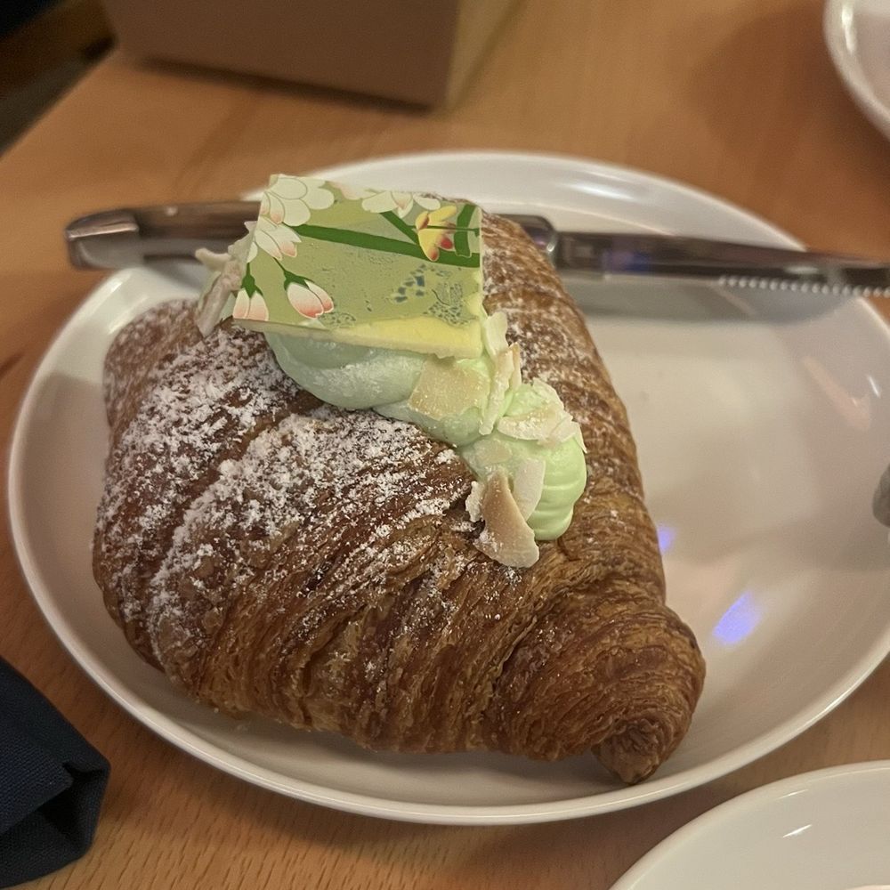 Diane’s Place - Pandan Coconut - Cafes Near Me - Minneapolis, Minnesota