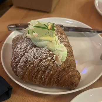 Diane’s Place - Pandan Coconut - Cafes Near Me - Minneapolis, Minnesota