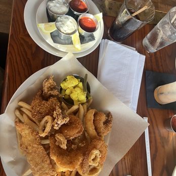 Moby Dick Restaurant - American Near Me - Santa Barbara, California Moby Dick Restaurant - American Near Me - Santa Barbara, California