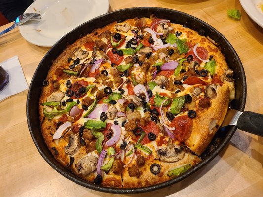 Old Chicago Pizza + Taproom by null