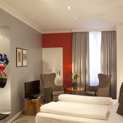 Hôtel Le Colombier - Chambre supérieure / supérieure room
