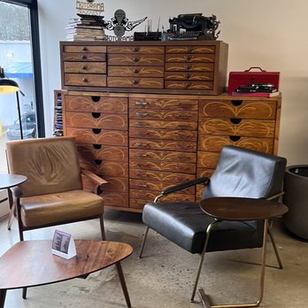 Pop’s Coffee - Nice cozy nook in rear - Coffee & Tea Near Me - Roswell, Georgia
