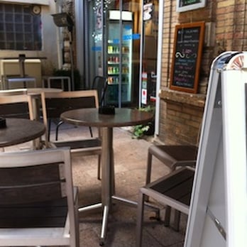 Dennys - Coffee & Tea Near Me - Toulouse, 31