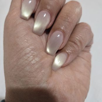 Adore Nail Lounge - Nail Salons Near Me - Livermore, California