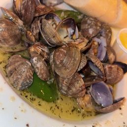 Steamed clams Alakan Butter Clams Alakan Butter Clams are amazing Steamed clams Alakan Butter Clams Alakan Butter Clams are amazing