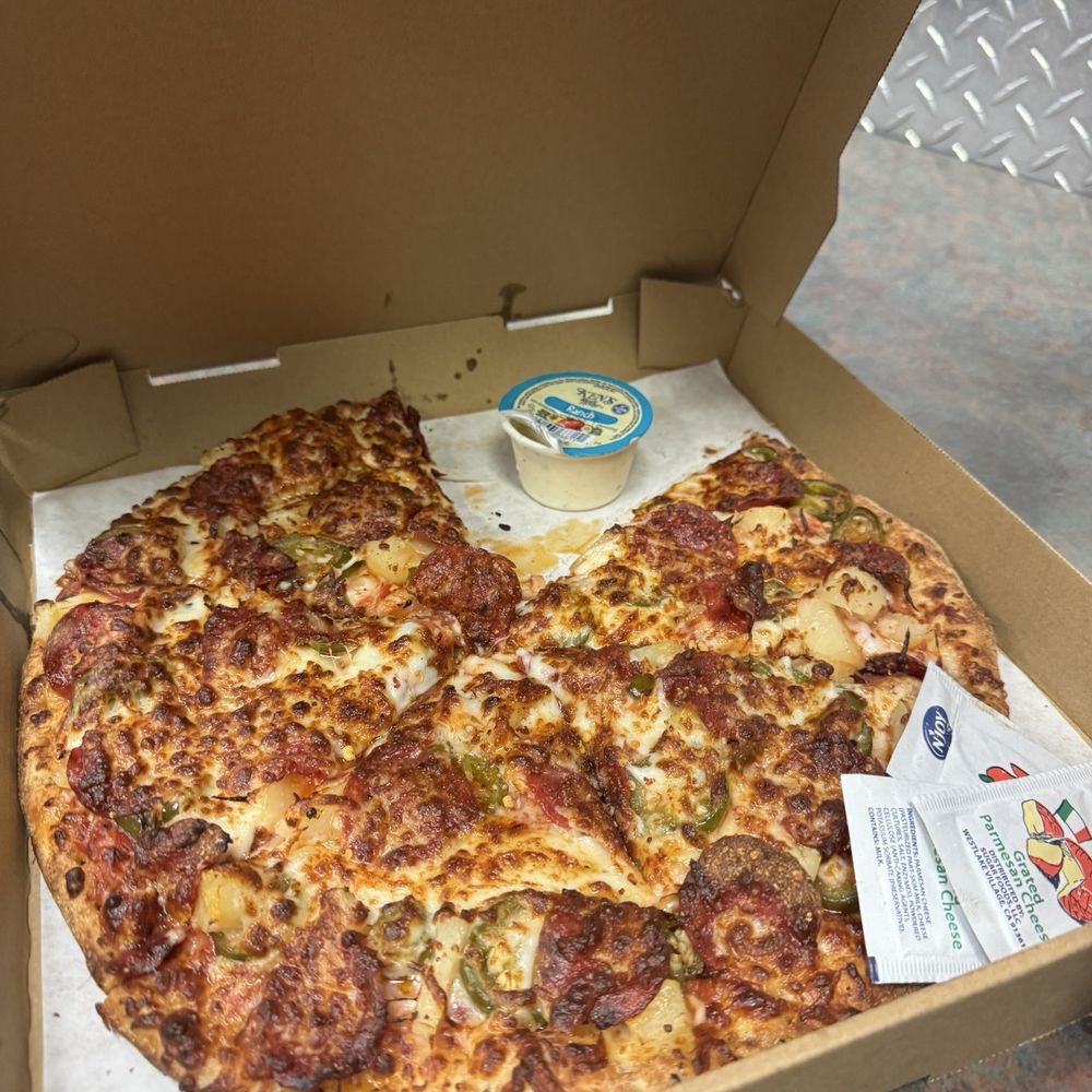 Pizza Zone N Grill - Pizza Near Me - San Francisco, California Pizza Zone N Grill - Pizza Near Me - San Francisco, California