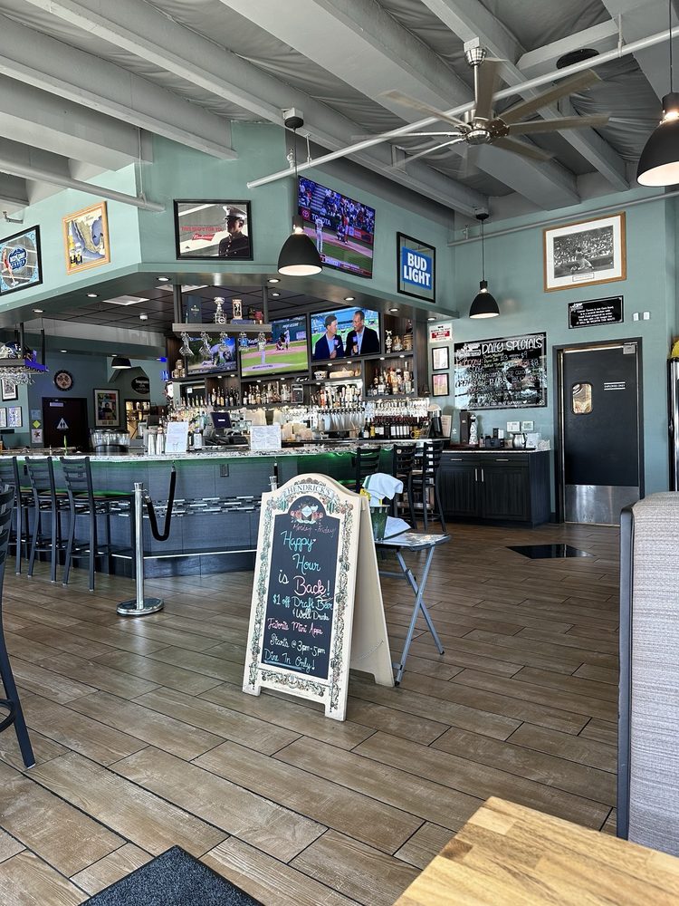 Corner Tavern & Grill