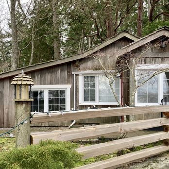 Filberg Heritage Lodge & Park - Neat little buildings all over the park - Feb 2024 - Bed & Breakfast Near Me - Comox, British Columbia Filberg Heritage Lodge & Park - Neat little buildings all over the park - Feb 2024 - Bed & Breakfast Near Me - Comox, British Columbia