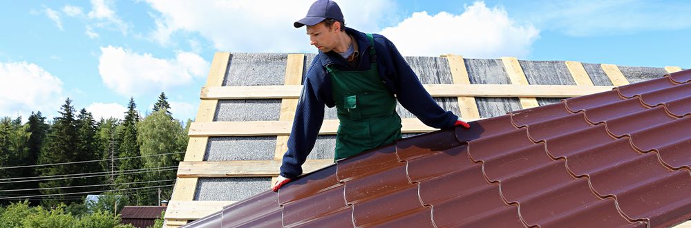 Slide of Monteros Roofing & Outdoors