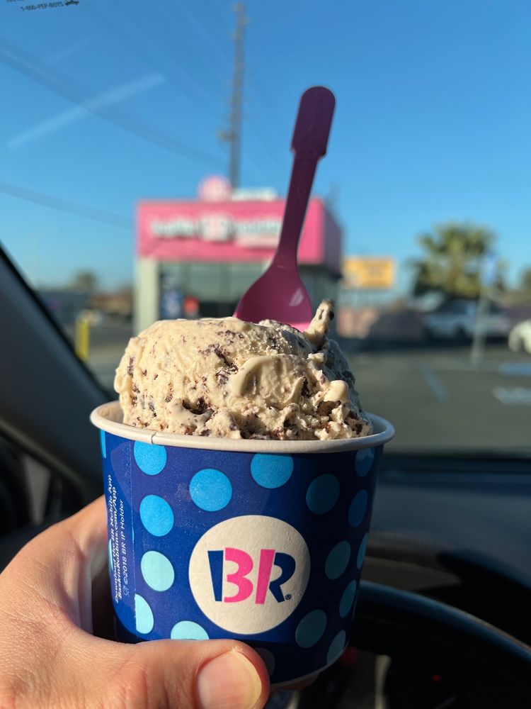 BASKINROBBINS Updated August 2024 77 Photos & 23 Reviews 533 N