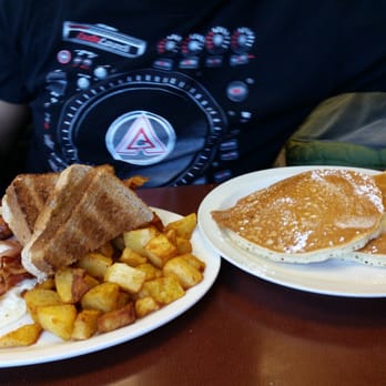 Blue Rooster - Wake up call breakfast - Breakfast & Brunch Near Me - Ajax, Ontario