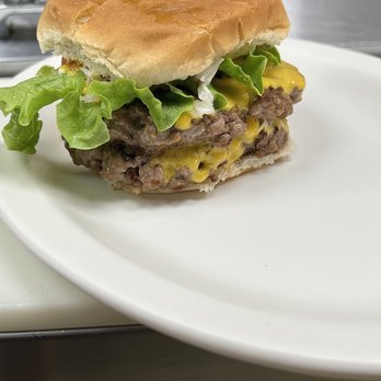 Crossroads Cafe - Southern Near Me - Demorest, Georgia