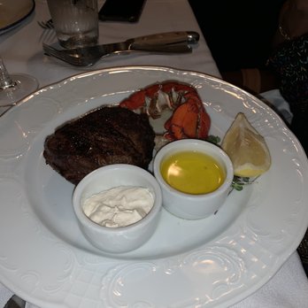 22 Bowen's - New American Near Me - Newport, Rhode Island