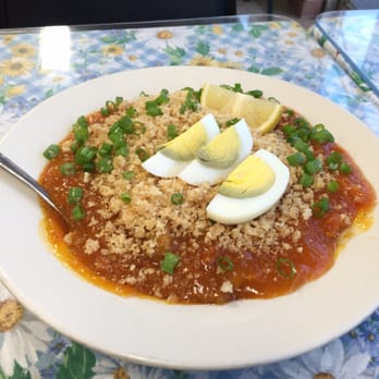 Guiradelco - Pancit Palabok. Amazing sauce! Would like some shrimp with it. - Filipino Near Me - Westbury, New York