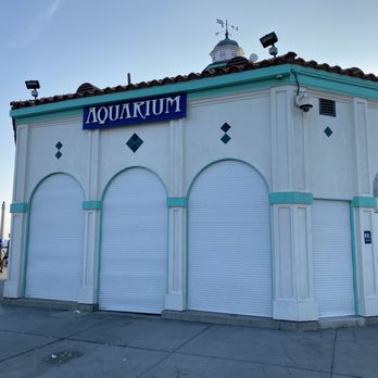 Manhattan Beach Pier - Sad to see it still closed during COVID... 10/10/20 - Local Flavor Near Me - Manhattan Beach, California