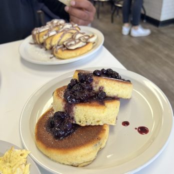 Cafe Weekend - Last meal in Boston - Breakfast & Brunch Near Me - Allston, Massachusetts