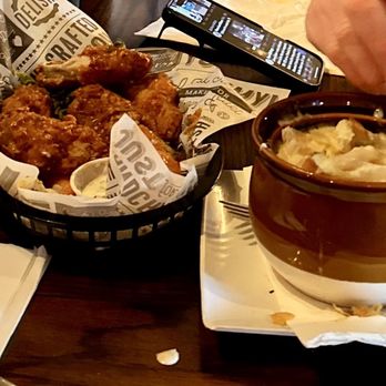 Lucky Fools Pub - Amazing wings and chicken pot pie with friendly service! - Pubs Near Me - Moorpark, California Lucky Fools Pub - Amazing wings and chicken pot pie with friendly service! - Pubs Near Me - Moorpark, California