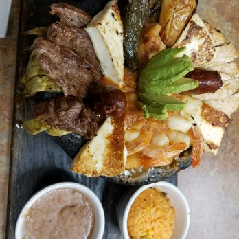 Antojitos Mexicanos Restaurant - Molcajete - Mexican Near Me - Paramount, California