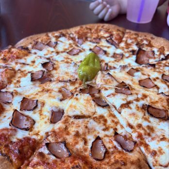 Solar Brewing Company - Ham pizza - Brewpubs Near Me - Oak Island, North Carolina Solar Brewing Company - Ham pizza - Brewpubs Near Me - Oak Island, North Carolina