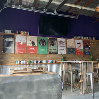 Whiprsnapr Brewing - Breweries Near Me - Ottawa, Ontario Whiprsnapr Brewing - Breweries Near Me - Ottawa, Ontario