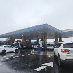 Costco Gasoline - Outside