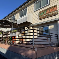 Virtjuice - Store front and outdoor seating.