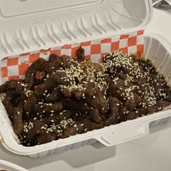 Hamilton Hakka & Momo House - Crispy Sesame Beef