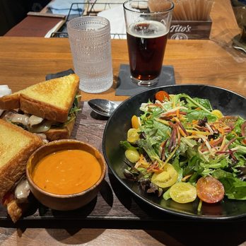 Revel Lounge - Grilled Cheese & Steak Sandwich - Lounges Near Me - Vail, Colorado