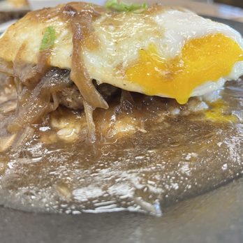 Oli's Kitchen - Loco Moco - Breakfast & Brunch Near Me - Honolulu, Hawaii