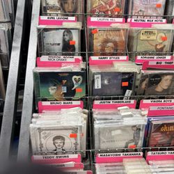 Music Planet - Variety of pop cds