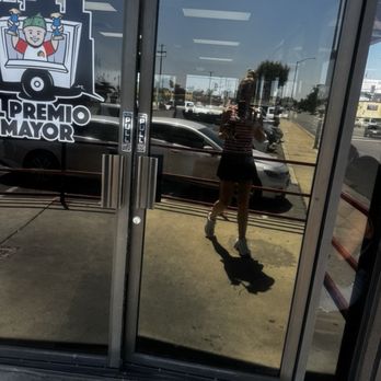 El Premio Mayor - Going in!! - Mexican Near Me - Fresno, California El Premio Mayor - Going in!! - Mexican Near Me - Fresno, California