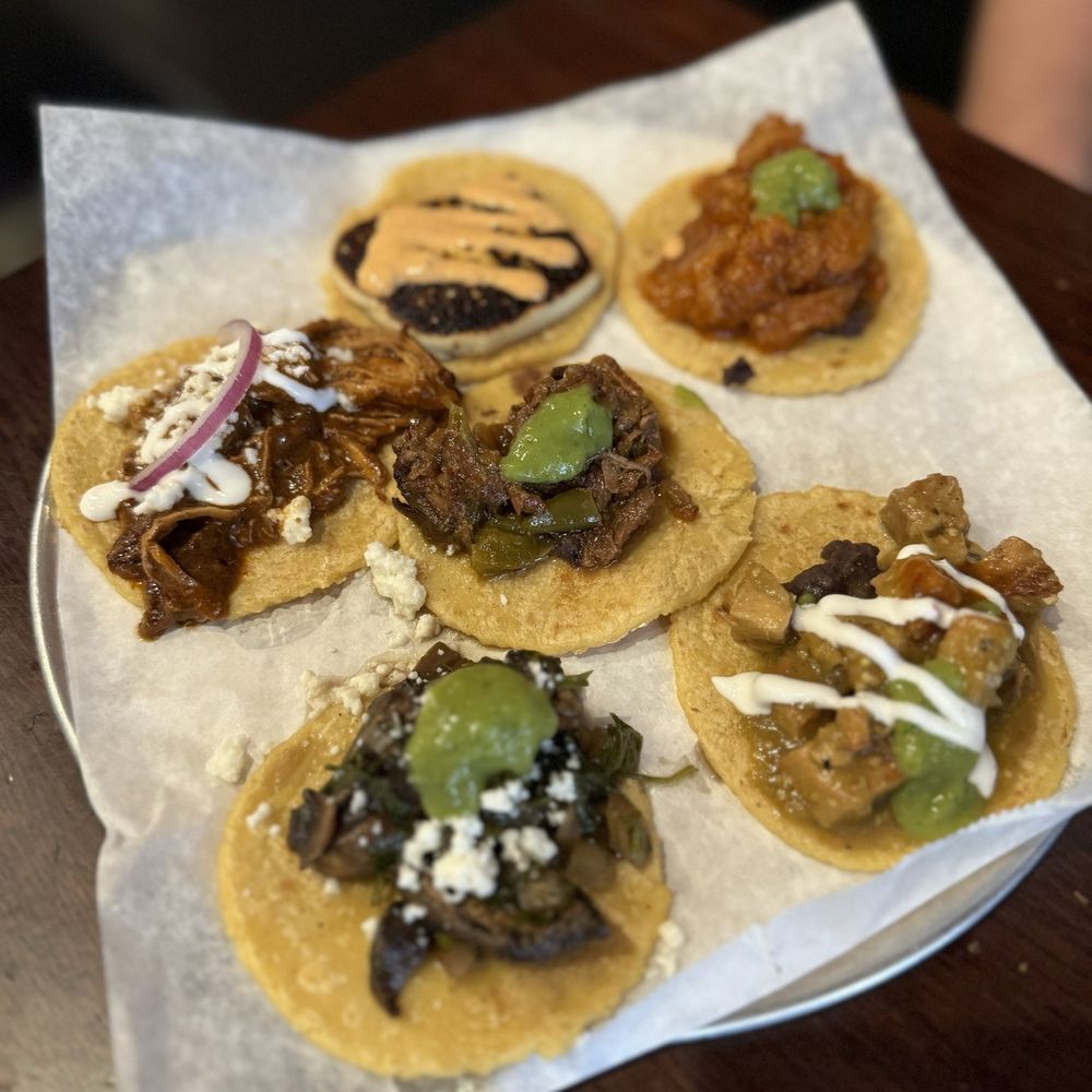 Guisados - 6 taco sampler - Tacos Near Me - Burbank, California Guisados - 6 taco sampler - Tacos Near Me - Burbank, California