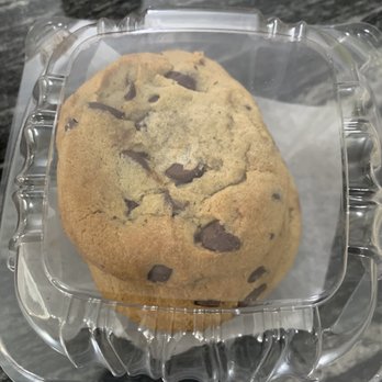 Pure Love Pies - Chocolate Chip Cookies - Bakeries Near Me - East Orange, New Jersey