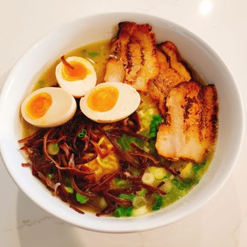 Kashiwa Ramen - Chicken Paitan Broth Ramen with Pork Chasu - Ramen Near Me - Costa Mesa, California Kashiwa Ramen - Chicken Paitan Broth Ramen with Pork Chasu - Ramen Near Me - Costa Mesa, California