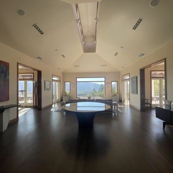 HALL Rutherford - Wine Tours Near Me - St. Helena, California