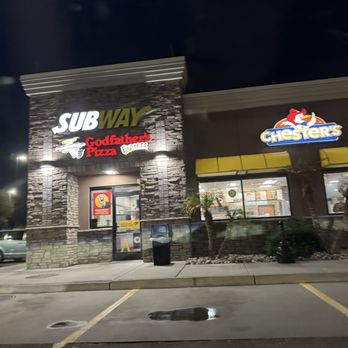Love's Travel Stop - Subway is open 24 hours - Convenience Stores Near Me - Yuma, Arizona