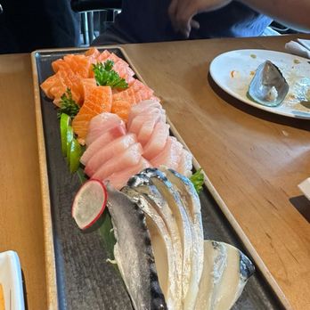 East Izakaya - Sashimi platter - Japanese Near Me - St Catharines, Ontario East Izakaya - Sashimi platter - Japanese Near Me - St Catharines, Ontario