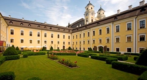 Schlosshotel Mondsee by null