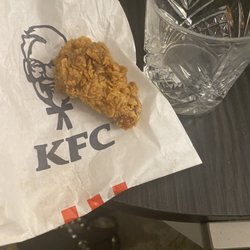 KFC - Overpriced hot wings