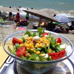 Wimbi Beach Bar - Insalatona con vista mare!