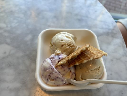 Jeni's Splendid Ice Creams by null