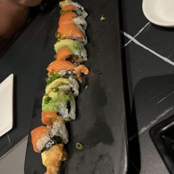 Sosogu - Salmon Mango - Sushi Bars Near Me - Long Beach, California
