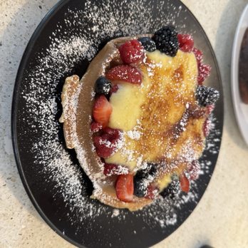 Bardot - Crème brûlée waffle - New American Near Me - Claremont, California