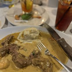 Tuscany Restaurant & Bar - cajon filet minion