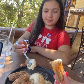 Magic Key Terrace - Magic Key Holder Dining - Dessert churros - Wine Bars Near Me - Anaheim, California