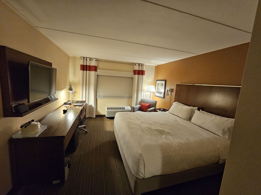 Four Points by Sheraton at Phoenix Mesa Gateway Airport - wedding in Mesa, AZ