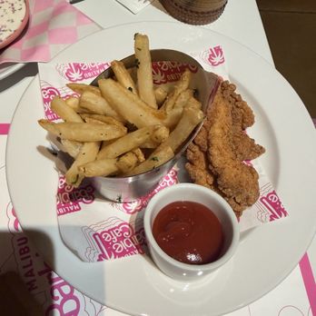 Malibu Barbie Cafe - Children Chicken Tenders - Cafes Near Me - Las Vegas, Nevada