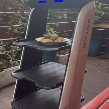 Huangcheng Noodle House - Pot stickers being delivered by robot - Chinese Near Me - Oakland, California Huangcheng Noodle House - Pot stickers being delivered by robot - Chinese Near Me - Oakland, California