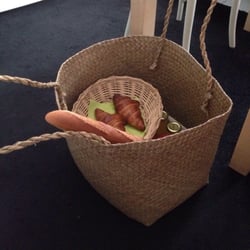Bed & Breakfast Zandvoort - Ontbijtje in de mand, aan de kamerdeur ;-D!